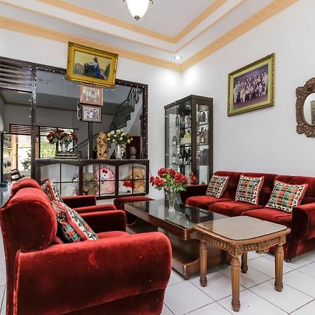 Reddoorz Near Sam Ratulangi Airport Manado Hotel Exterior photo
